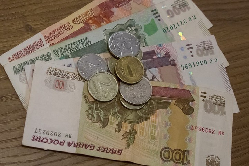 Также женщина заплатит штраф за нарушение ПДД в размере 1,5 рублей