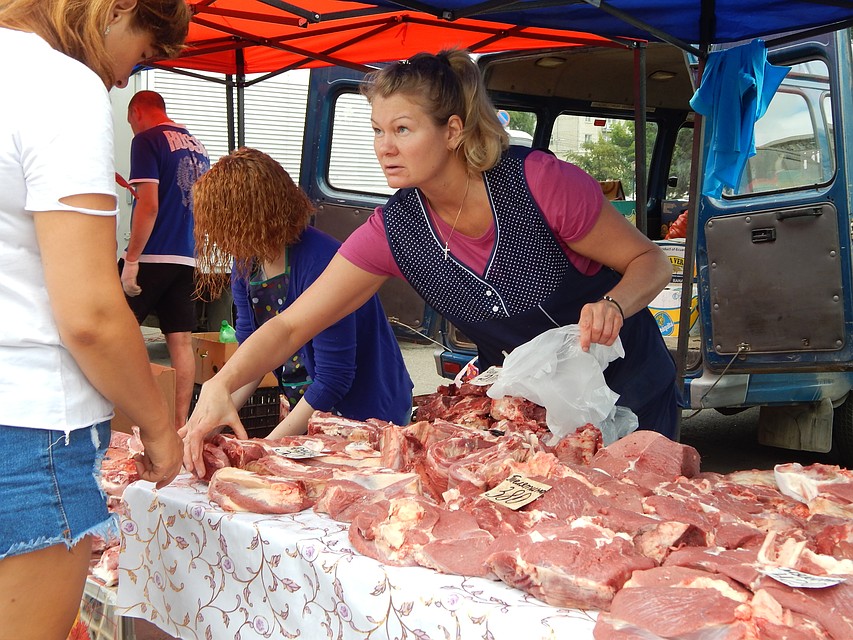 Амурчане удивляются, почему цены на мясо у нас выше, чем в Петербурге. Оказывается, из-за дорог и инфраструктуры.