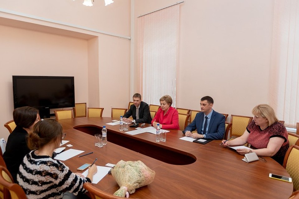 В Псков приехала Генконсул Израиля Ольга Слов.
