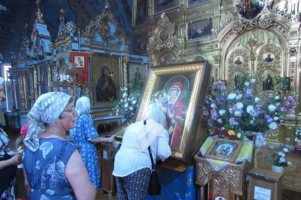 Чудотворная икона пробудет в монастыре до понедельника. 16 июля.