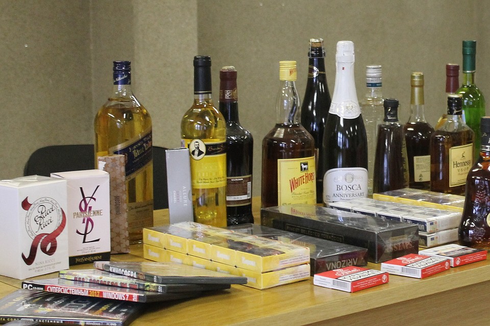Непорядочные граждане подделывают все: пищевые продукты, сигареты, презервативы, духи...