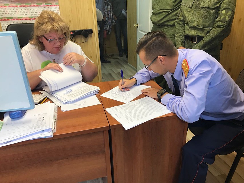 Фигурантами стали два сотрудника регионального МЧС, а также директор Орловского филиала некоммерческой организации «Фонд пожарной безопасности» Наталья Бакаева. Фото: СУ СК РФ по Орловской области.