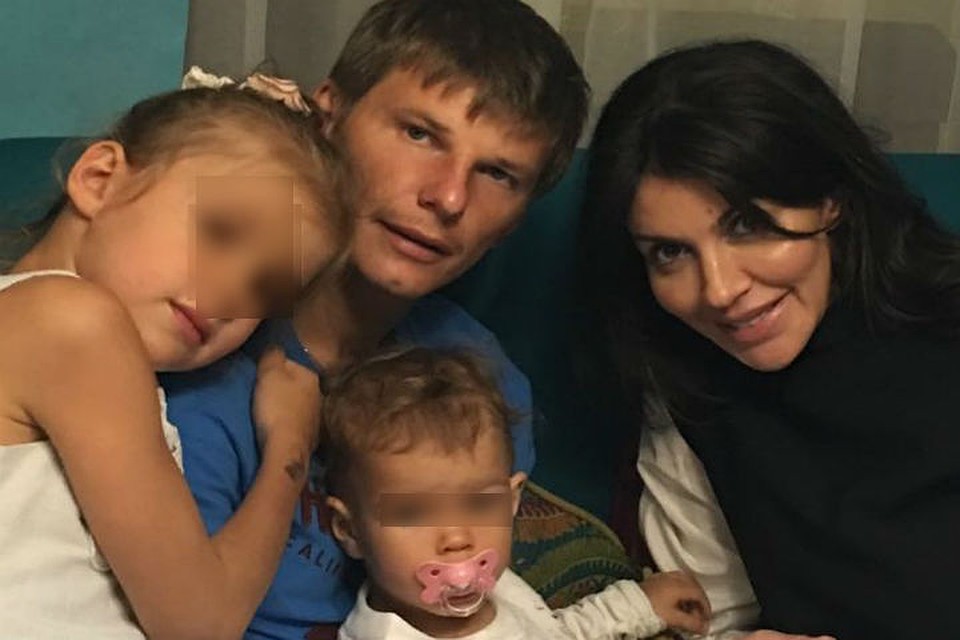 Две Алисы, Есения и Андрей Аршавин. Фото: Личная страница героя публикации в соцсети