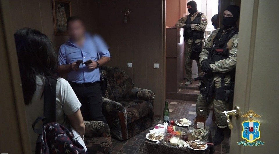 В Ростове-на-Дону в гостинице накрыли притон с девушками легкого поведения