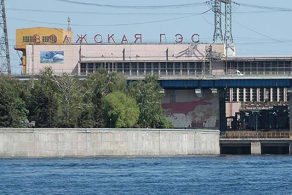 Сбросы снизили до минимума, чтобы удержать воду в верхних водохранилищах.