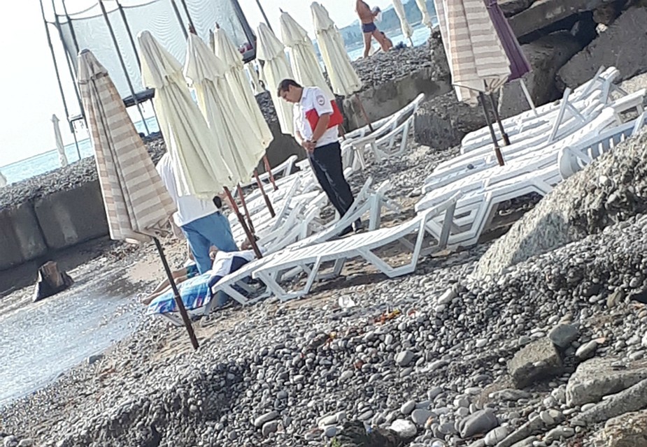 Мальчика нашли спустя 3 часа в море. Фото: vk.com/this_is_sochi