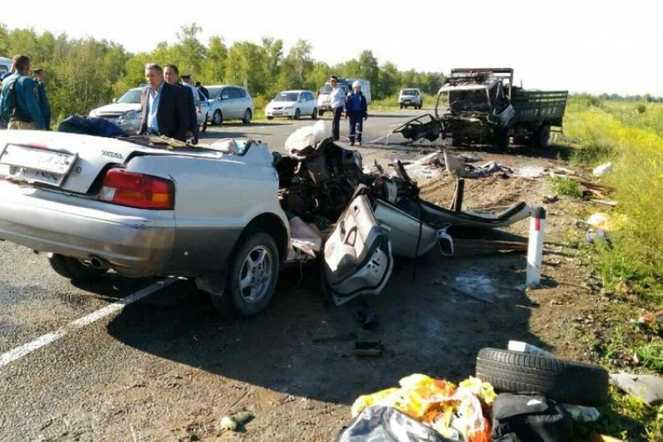 В ДТП погибли 5 человек.
