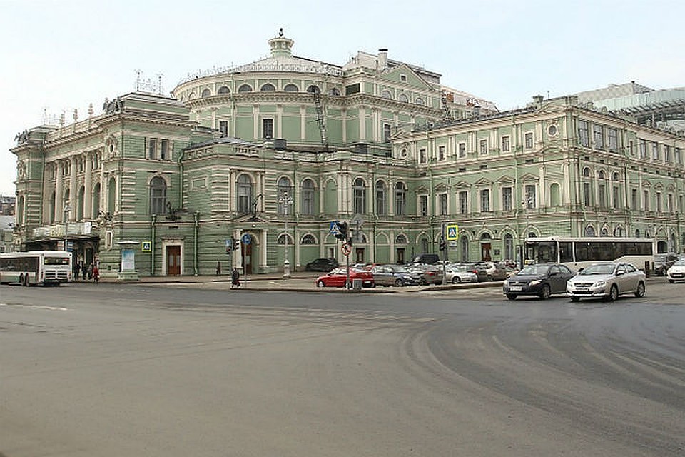 Бесплатные концерты в легендарном Мариинском театре можно будет послушать вновь в октябре