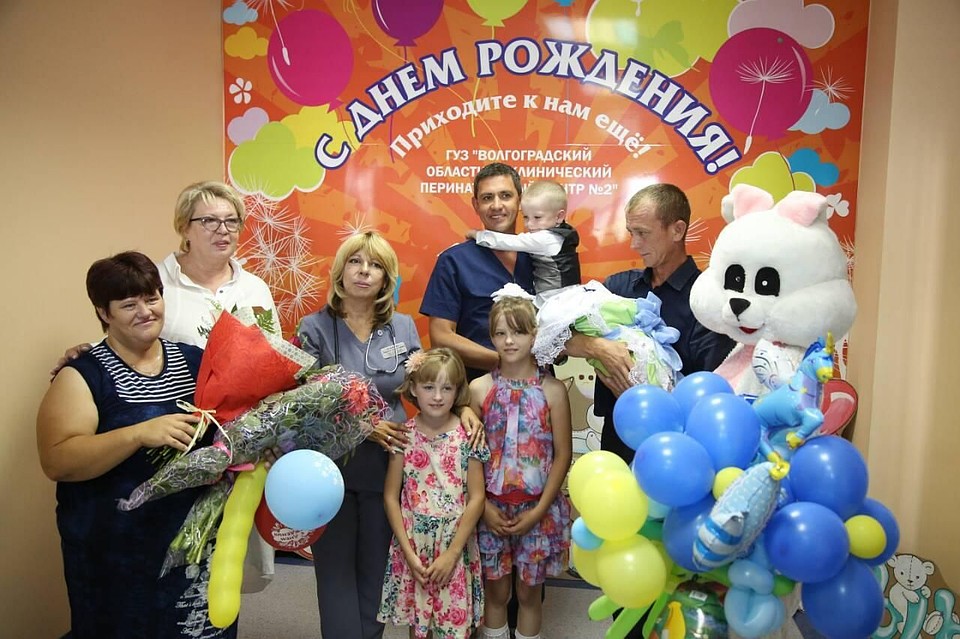 Вернутся ли супруги в роддом за одиннадцатым ребенком, они пока не решили. Фото: администрация Волгоградской области