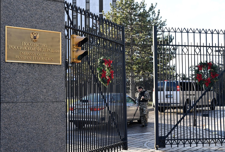 Посольство России уже назвало новые санкции США «драконовскими»