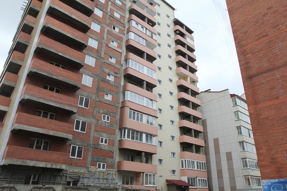 Вот в этом доме и были двойные продажи квартир.