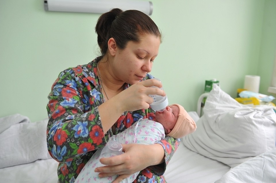 Молодые мамы на Сахалине получили маткапитал за первенца