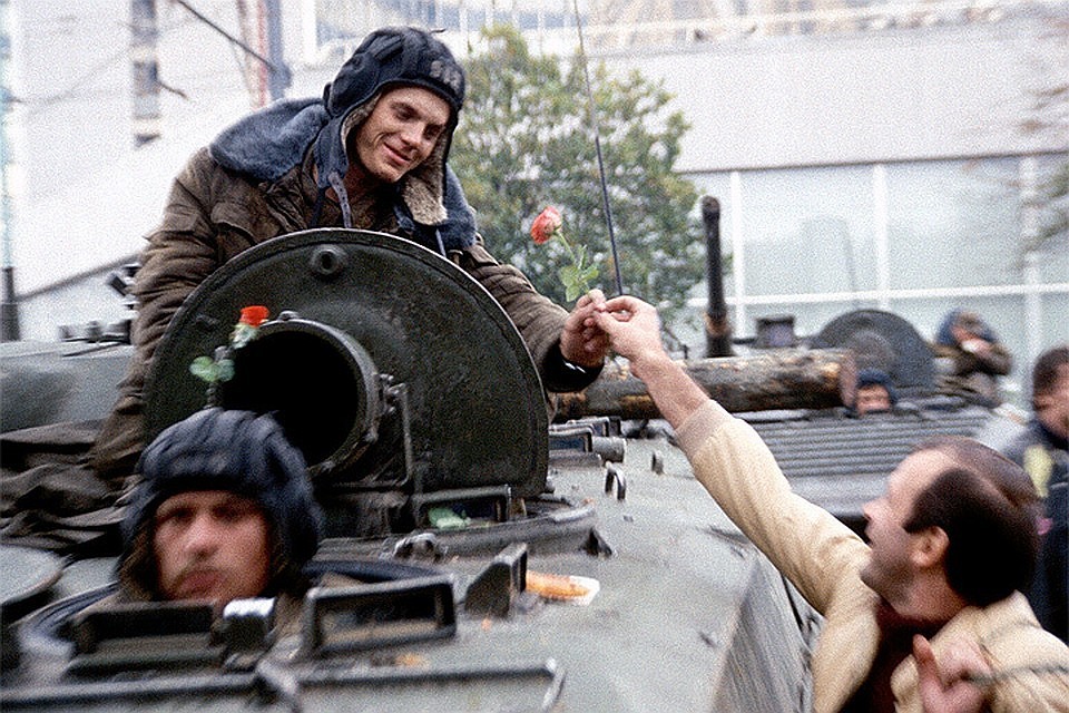 Август 1991 года на улицах Москвы.