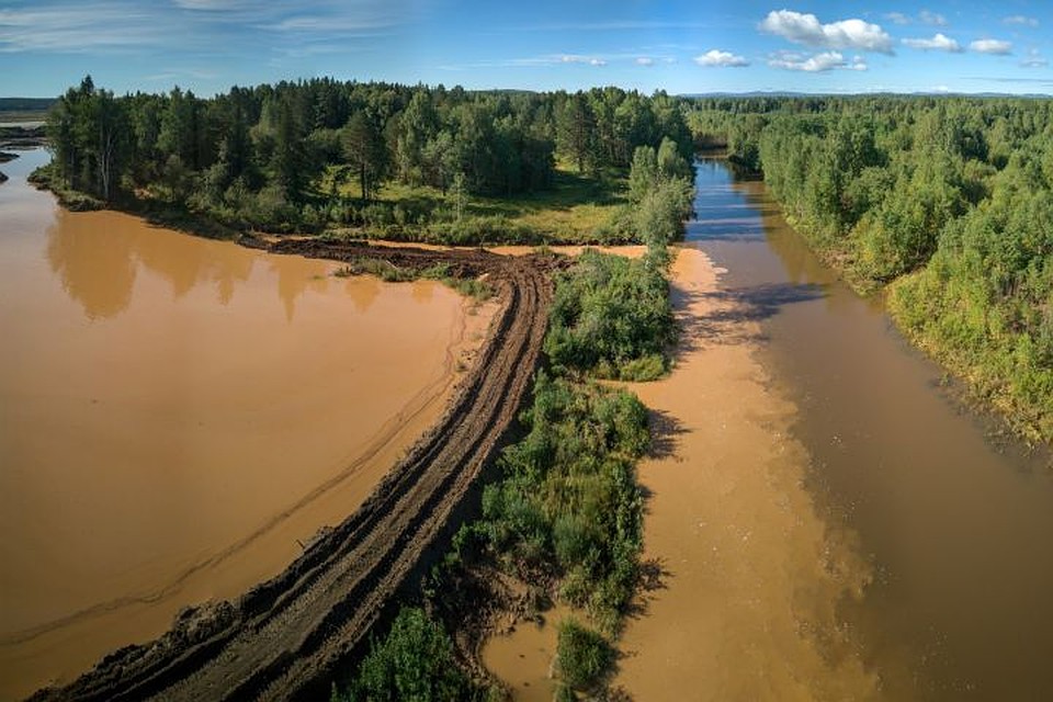 В воду попала глина. Фото: прокуратура Свердловской области