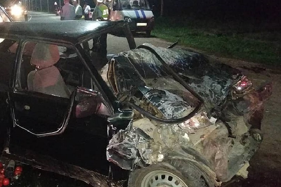 В аварии погибли восемь человек, среди них трое детей