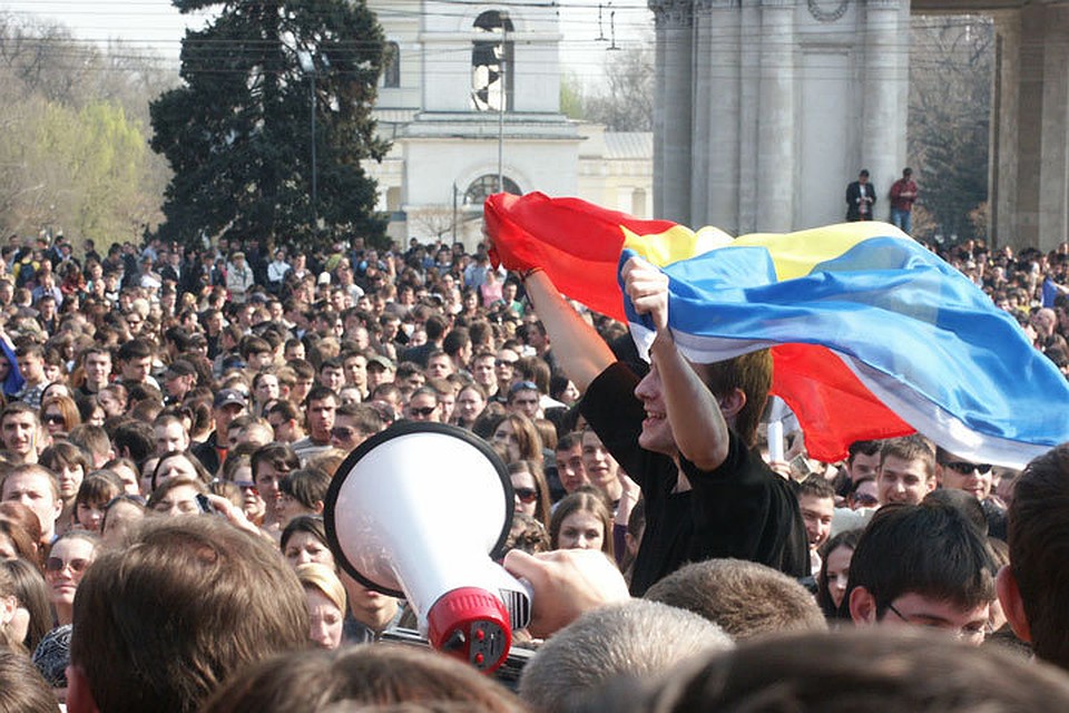 Сегодня на главной площади страны пройдет сразу четыре митинга.
