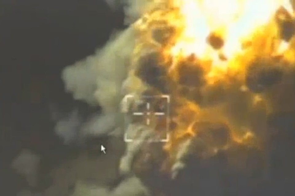 Появилось видео удара ВКС РФ по объектам «Ан-Нусры»* в сирийском Идлибе