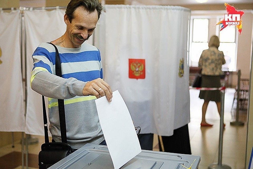 Избиратели могут быть спокойны - их безопасность охраняют более тысячи МЧСников
