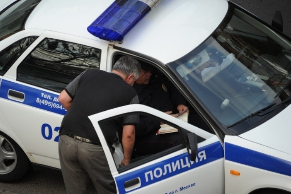 Неизвестный ранил ножом двух человек на Курском вокзале в Москве