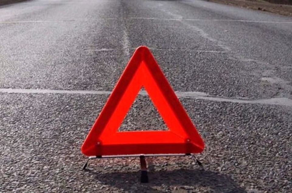 В Новосибирской области автомобиль упал в реку. Два человека погибли.