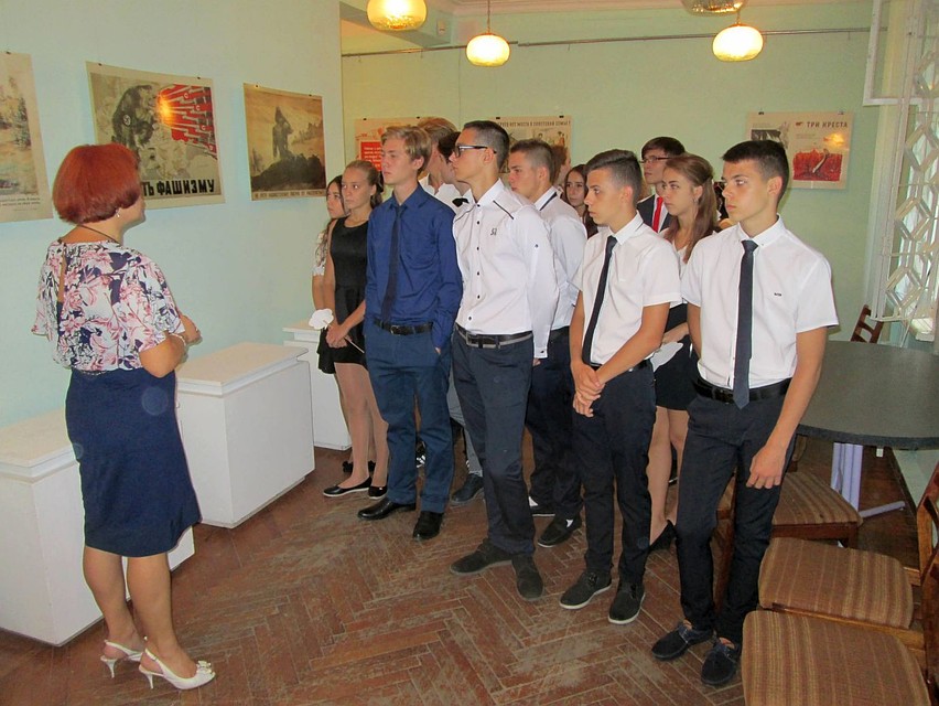 Выставки открылись в Иловайске, Ясиноватой, Макеевке и других городах. Фото: пресс-служба ДРКМ