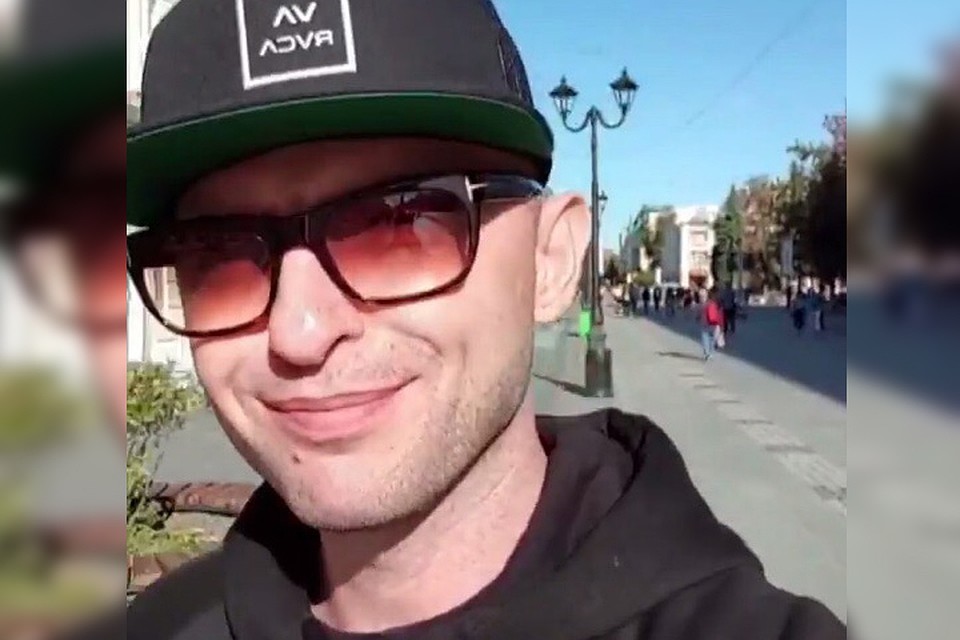 «Хорошая погодка в Нижнем Новгороде!»: Рома Зверь прогулялся по Большой Покровской