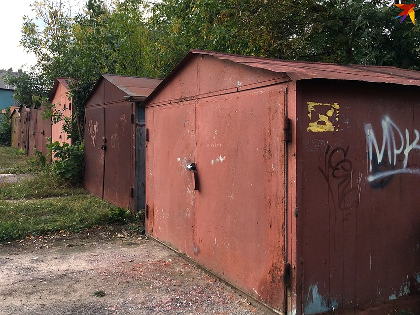 Владельцам незаконных гаражей в Орле предлагают убрать конструкции самостоятельно