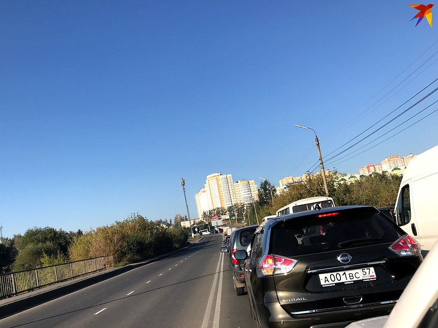 Орловские автомобилисты все утро простояли в пробках на Раздольной