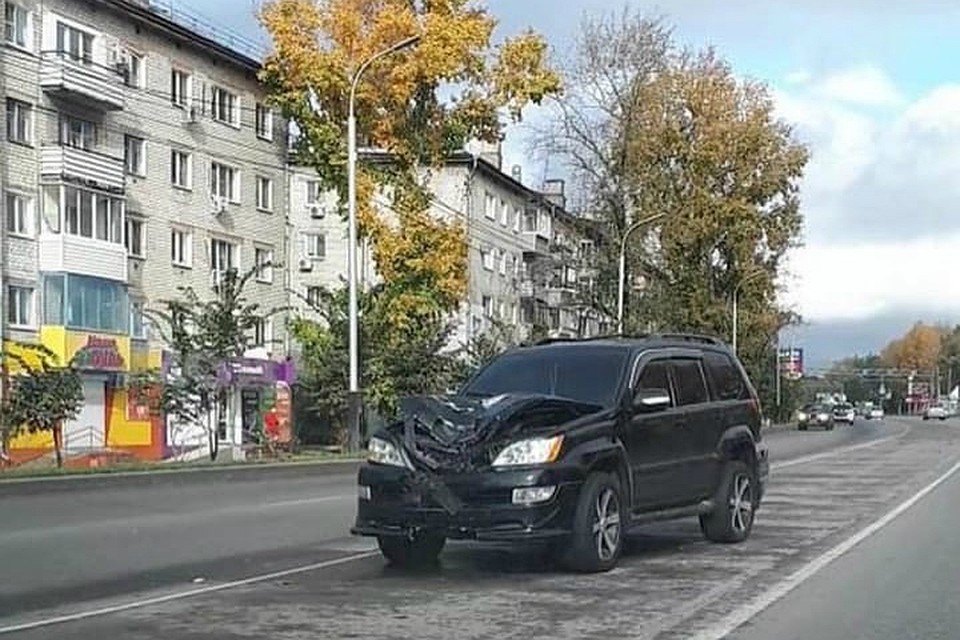 В Хабаровске пожилая женщина погибла под колесами джипа