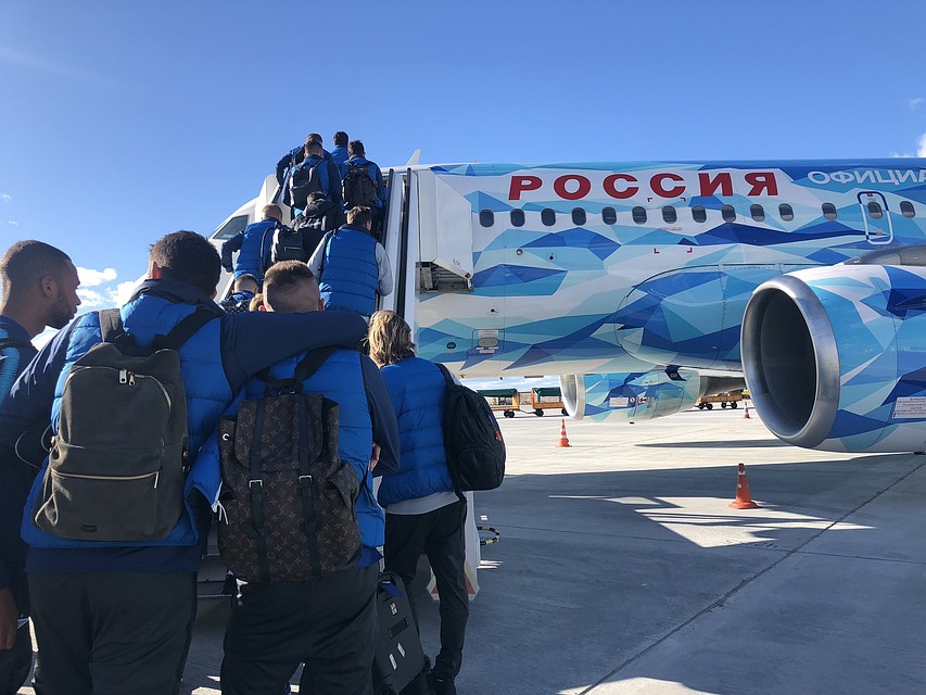 ВолнаИдетНаАстрахань! Фото ФК Зенит.