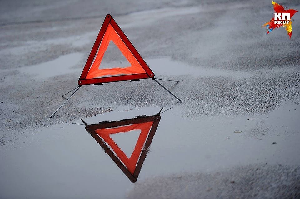 На проспекте Независимости в Минске столкнулись три авто, водители госпитализированы