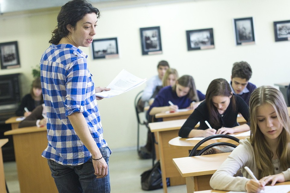К моменту происшествия преподаватель отработала в школе только пару недель.