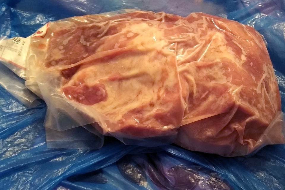 Качество и безопасность мяса контролируют сотрудники Роспотребнадзора Липецкой области