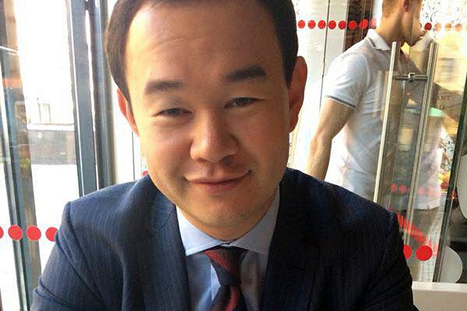 Александр Кокорина ударил Дениса Пака стулом по голове