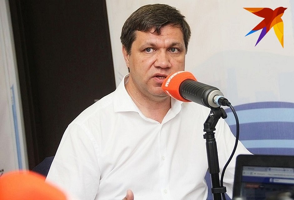 Виталий Веркеенко в студии радиостанции "Комсомольская правда" - Приморье".