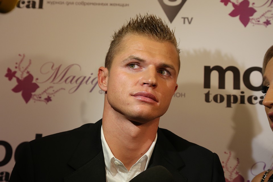 Футболист Дмитрий Тарасов