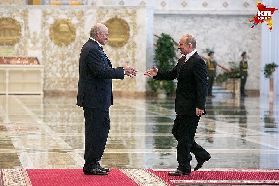 Встреча Владимира Путина и Александра Лукашенко в июне 2018 года в Минске.