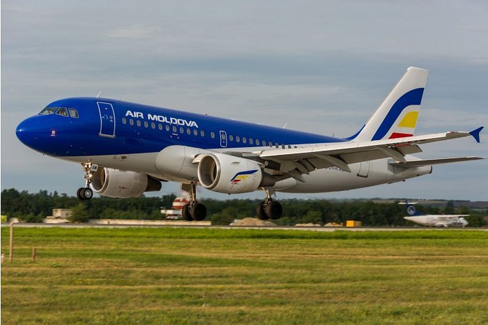 Этим утром развернули рейс Кишинев-Брюссель авиакомпании "Air Moldova".