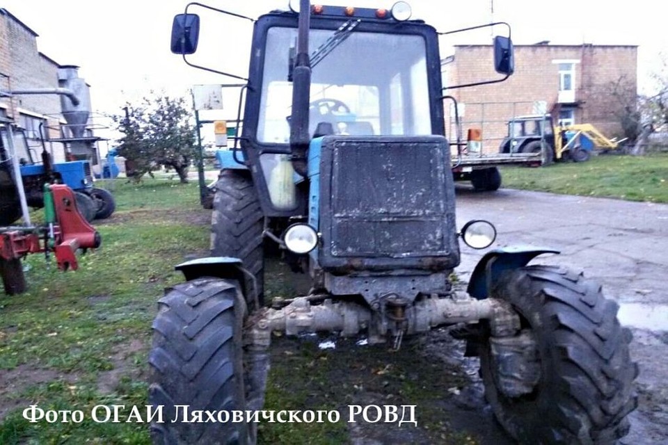 Водитель сначала пытался уехать от ГАИ, а потом закрылся в кабине и отказывался выходить. Фото:ГАИ Брестской области
