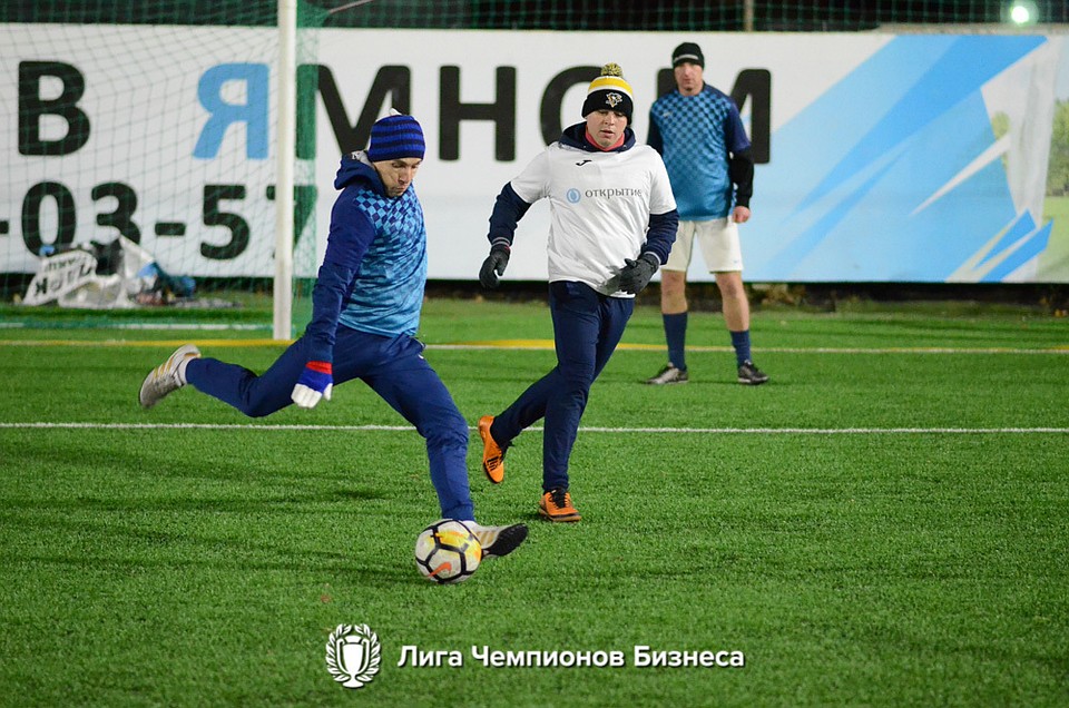 Борьба на поле шла жесткая.