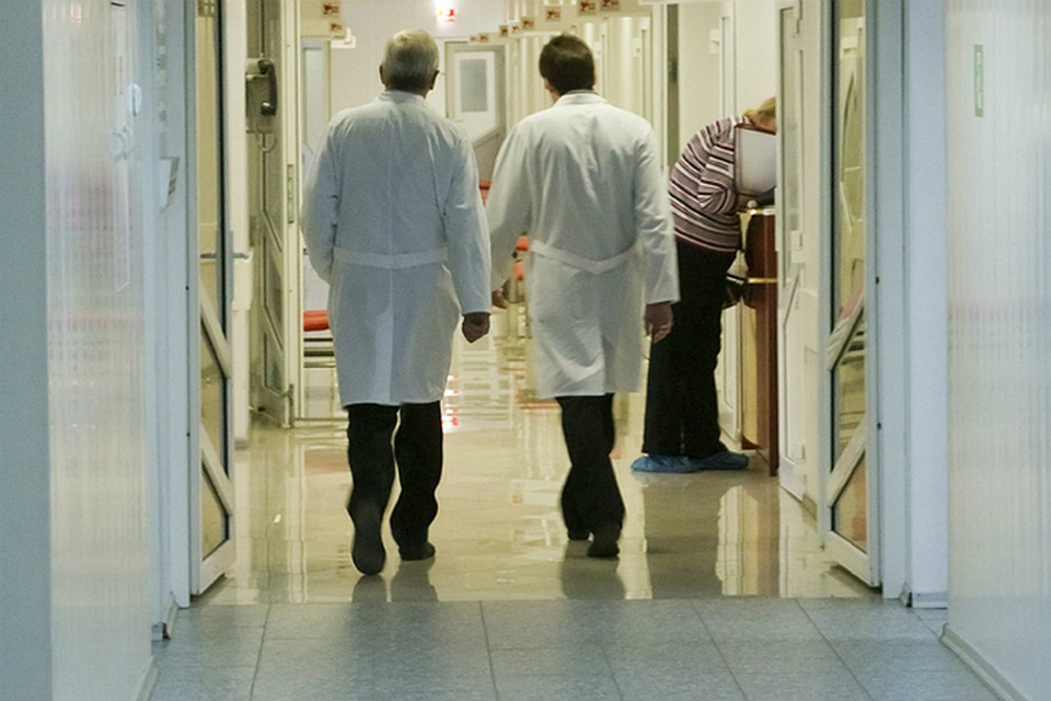 Одного пострадавшего при взрыве газа в поселке в ЕАО доставили в Хабаровск
