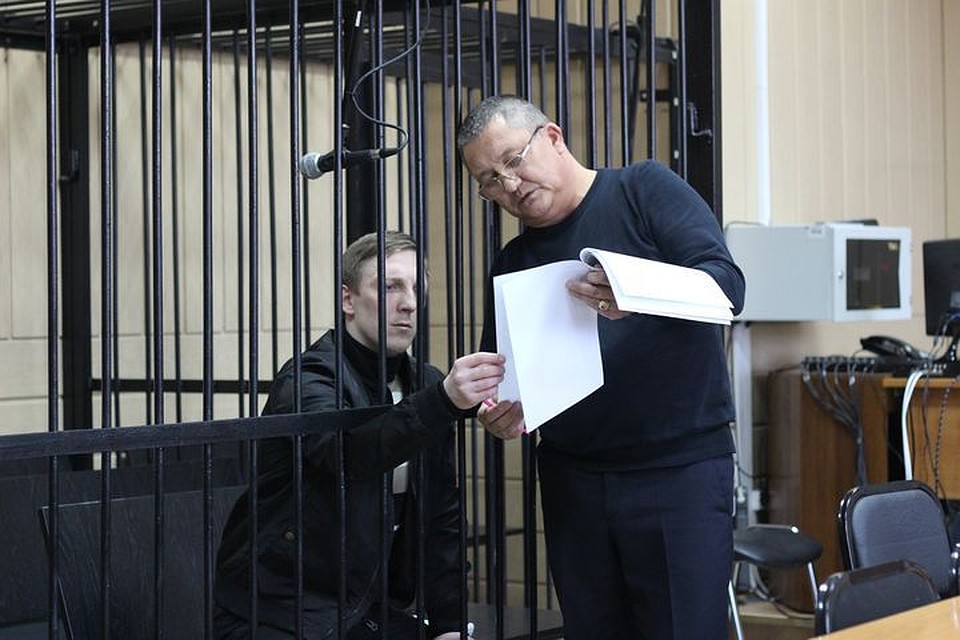 Адвокат считает, что потерпевший скрывает истинную причину ночной перестрелки.