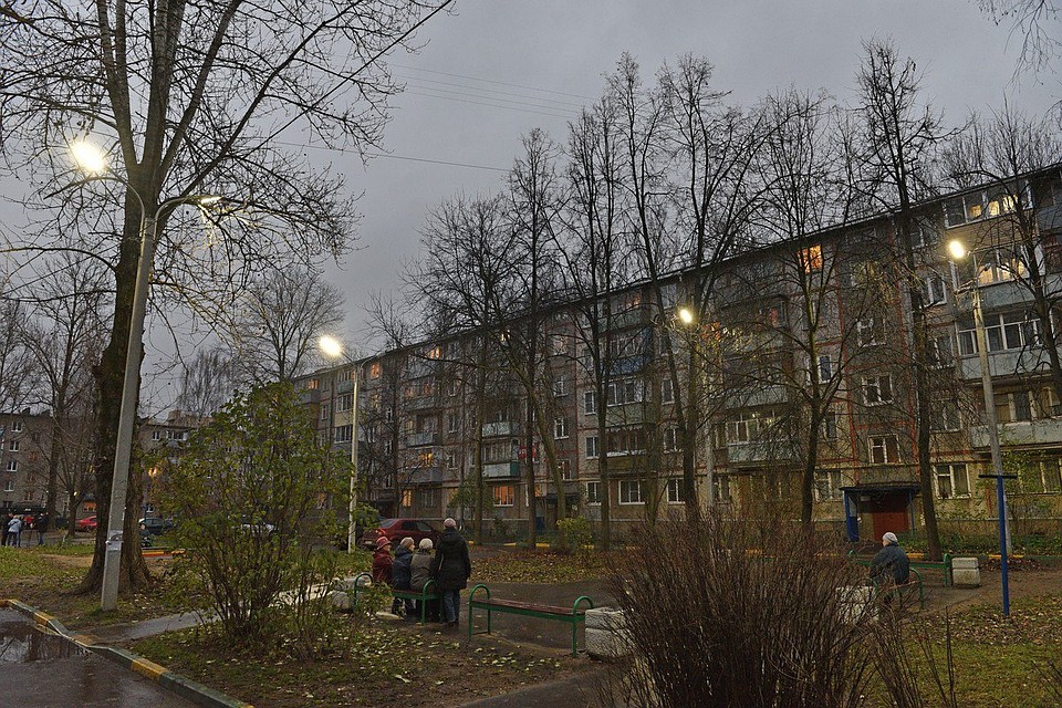 Чаще всего ярославцы жалуются на освещение и уборку дворов.