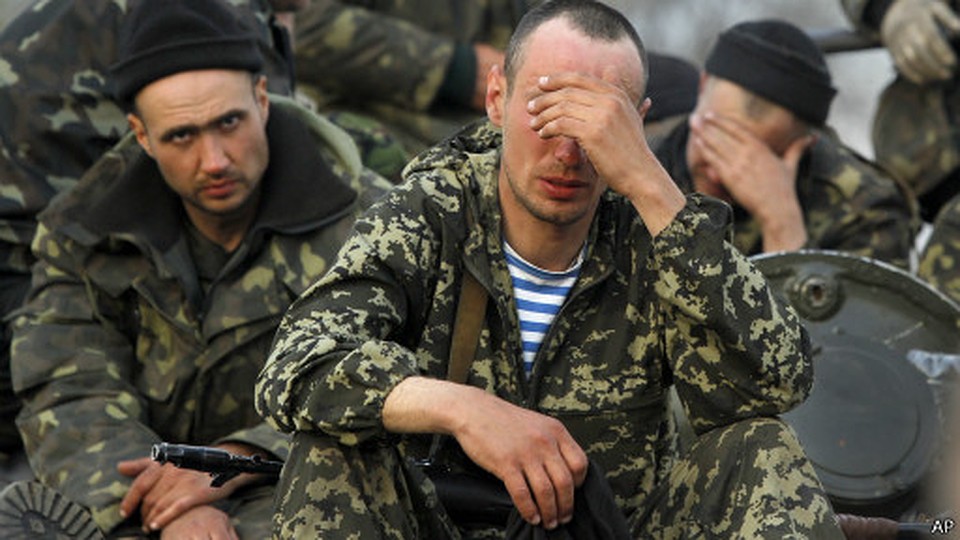 Вместо мяса и сала на передовую украинским солдатам прислали бананы. ФОТО: novorosinform.org