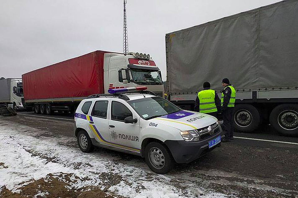 Трассу Е95 на участке Чернигов - Гомель открыли для проезда. Фото: Полиция Черниговской области