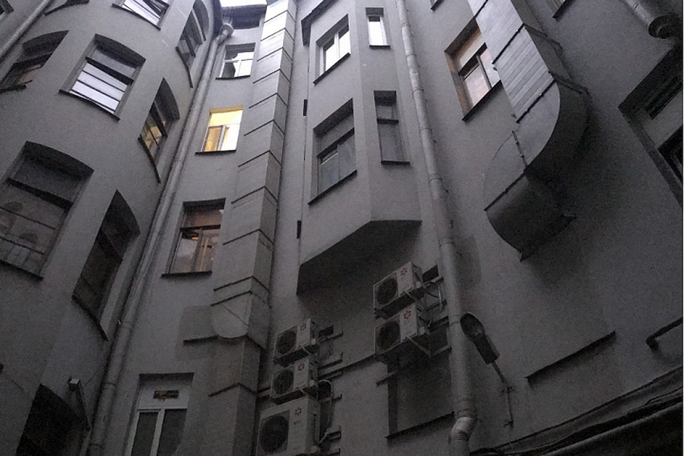 На Доме купца Иоффе в Петербурге нашлись незаконные кондиционеры. Фото: Прокуратура СПб