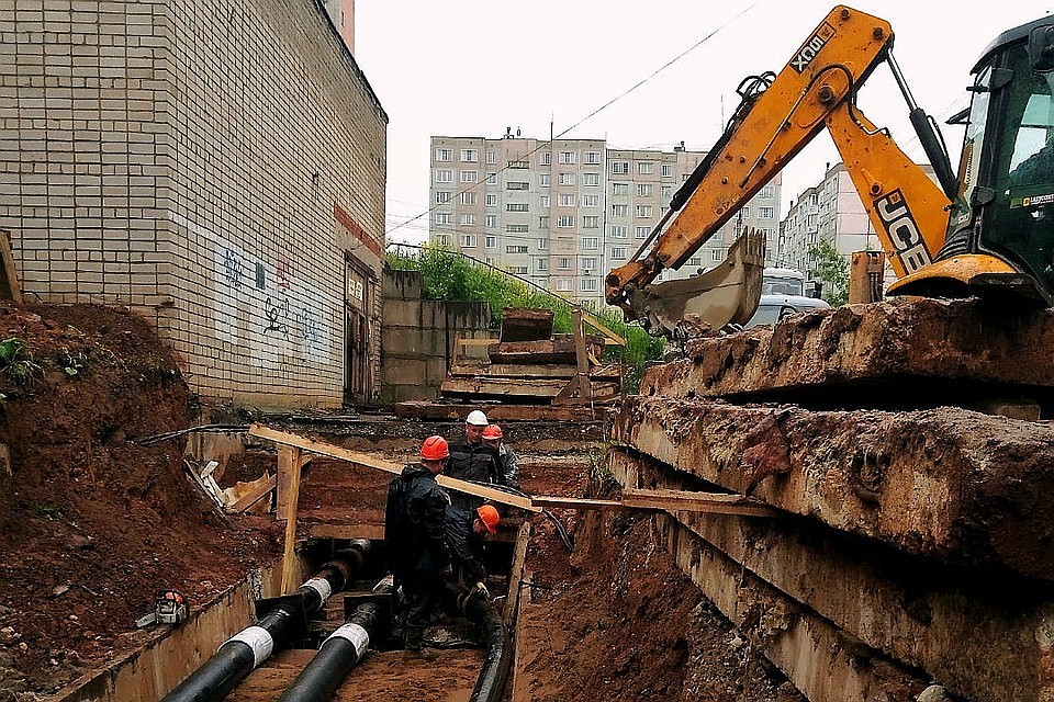 За год на сетях Кирова происходит 5500 прорывов