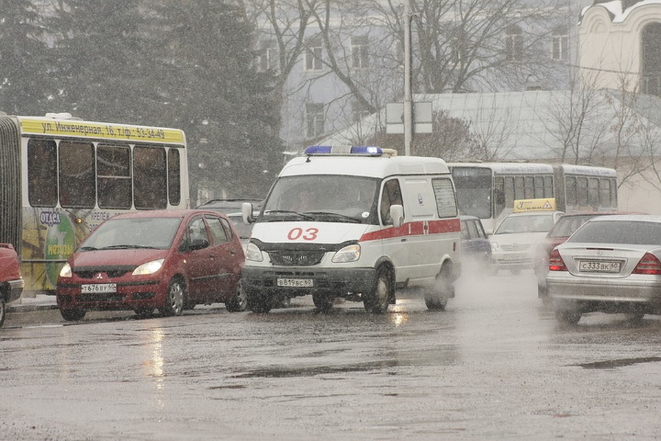 Школьницу на скорой сразу доставили в больницу, но серьезное вмешательство медиков не понадобилось.