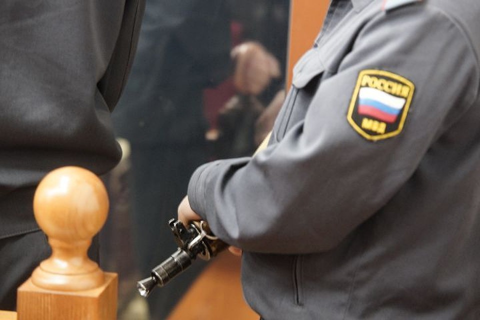 Похититель попытался избавиться от велосипеда, когда им заинтересовались полицейские, но ему это не помогло.