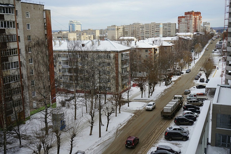 В среднем температура воздуха осенью в Кирове составила 5,9 градуса. Фото: Антон МАМАЕВ